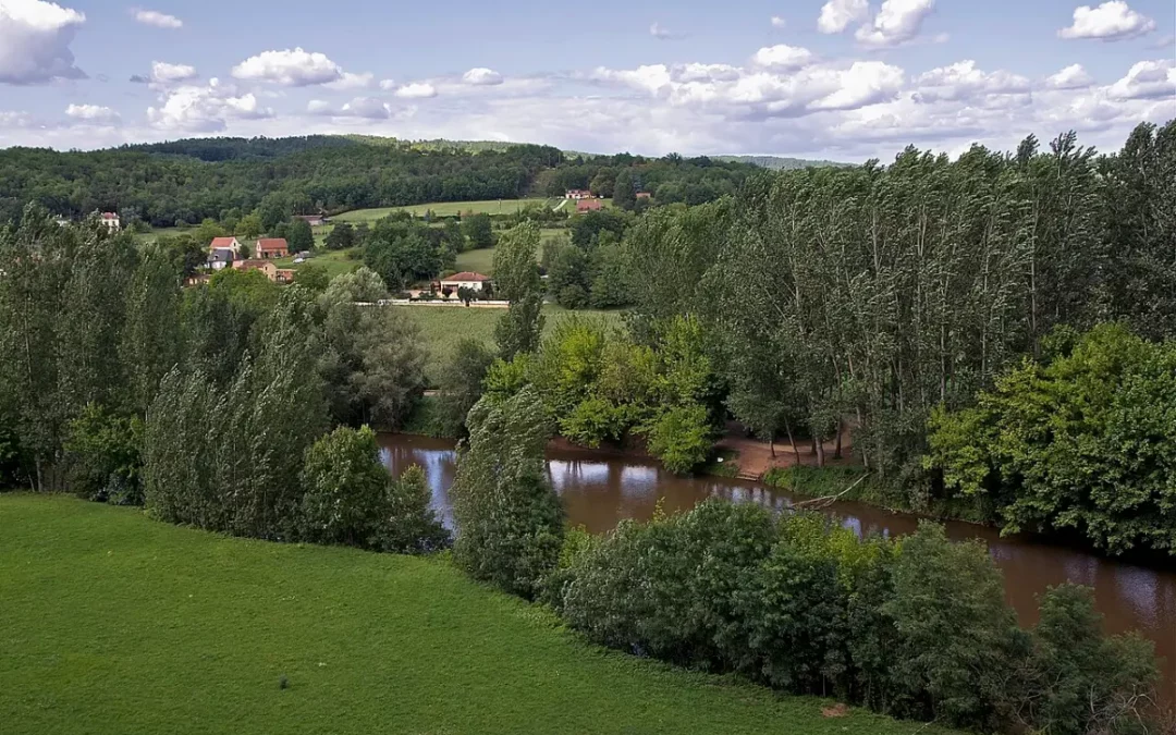 Où dormir près de Lascaux ? Montignac, Les Eyzies ou la vallée