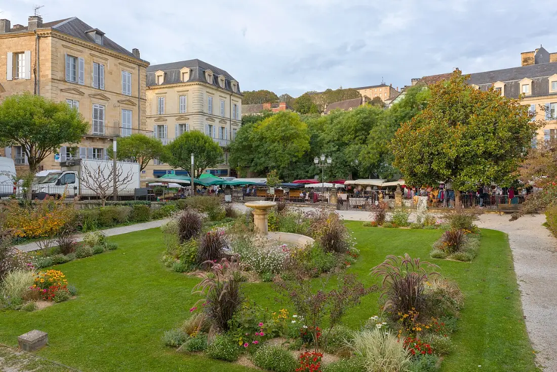 Place de la Petite Rigaudie, Sarlat Place de la Petite Rigaudie à Sarlat-la-Canéda, Périgord