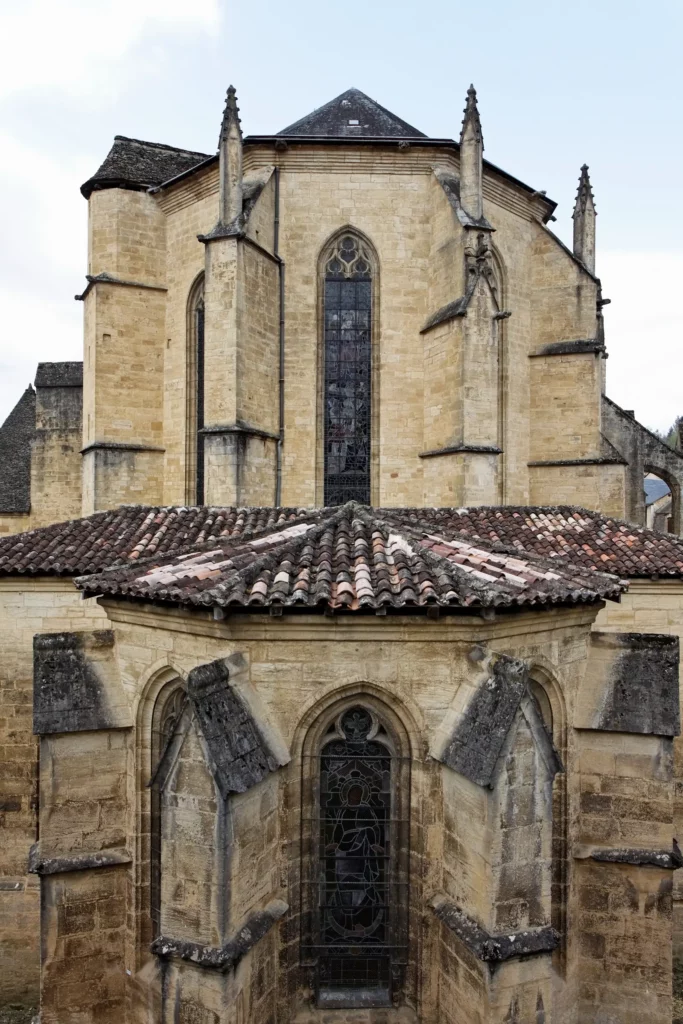 Cathédrale Saint-Sacerdos de Sarlat — chevet et chapelles de la cathédrale