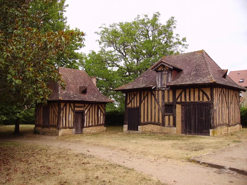 Musée André Voulgre — maisons à colombages du parc Voulgre