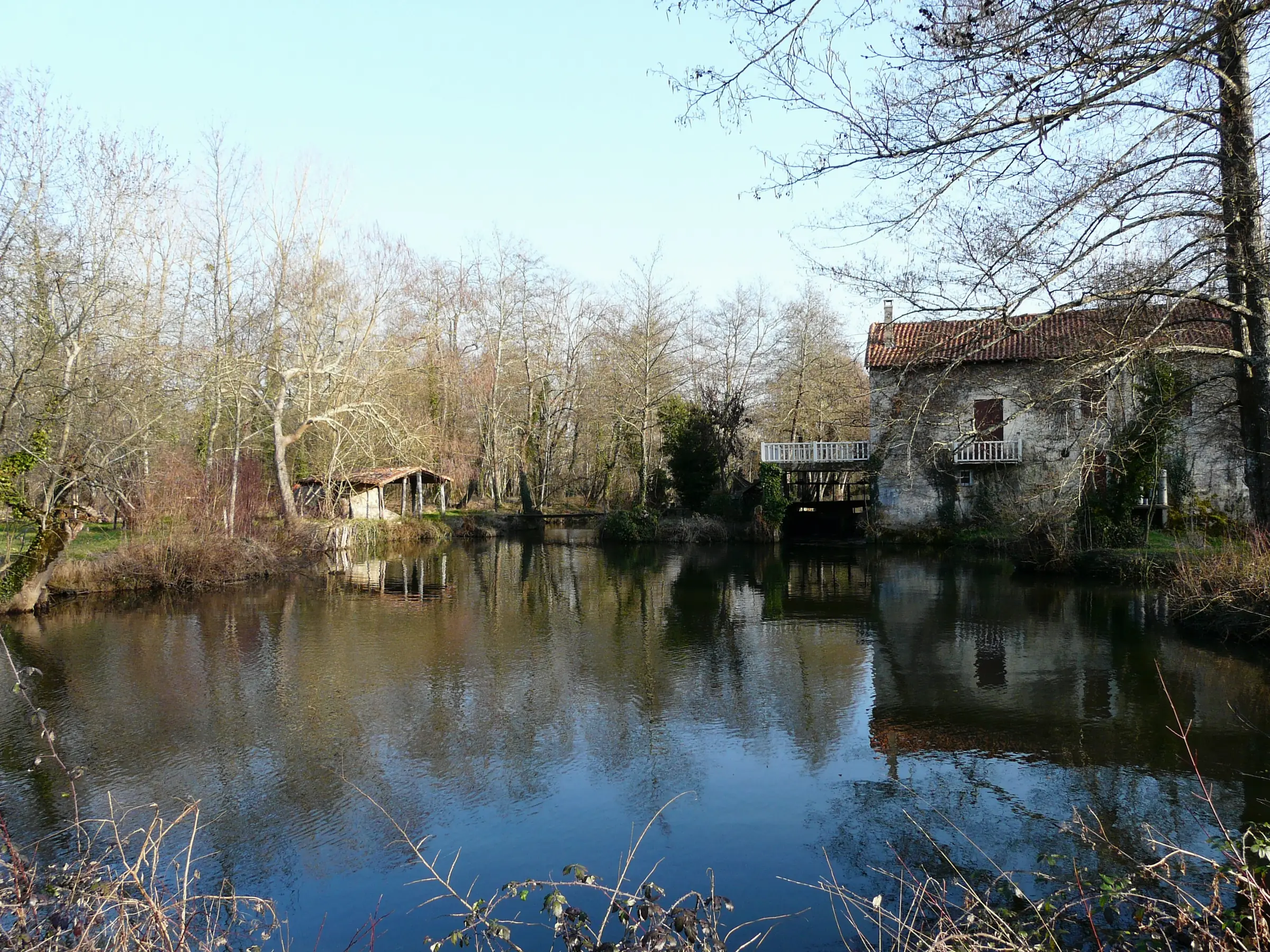 Ribérac — la Dronne et le moulin de Papalis à Ribérac